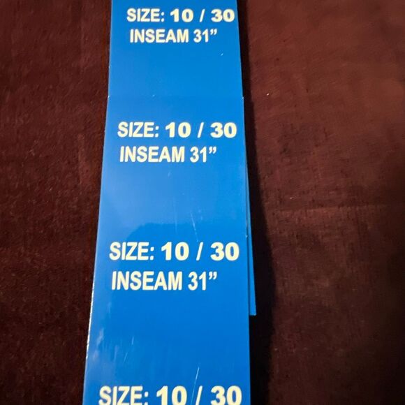 NWT WELL WORN Corduroy Pants Women’s 10 Burgundy High Rise Straight Leg Stretch - Picture 6 of 8